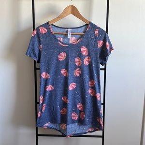 Lularoe (LLR) Classic Tee, Heathered Blue with pink / red umbrellas, Size Medium